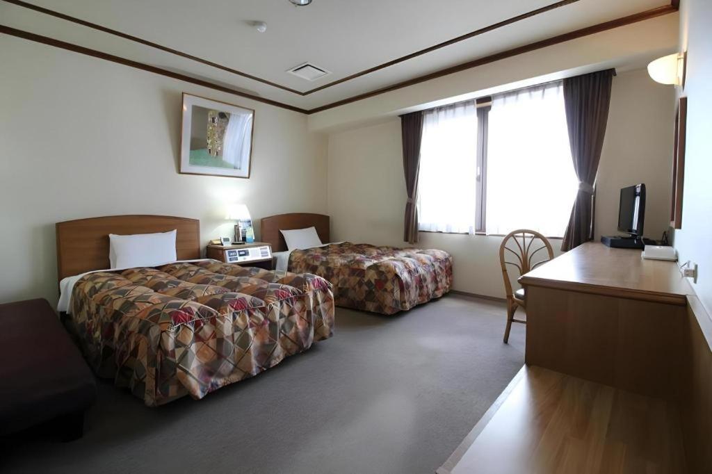 Neyagawa Trend Hotel Osaka Dış mekan fotoğraf